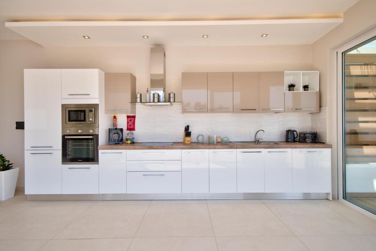 Villa Goa - By Luxury Villas Malta Меллиеха Экстерьер фото