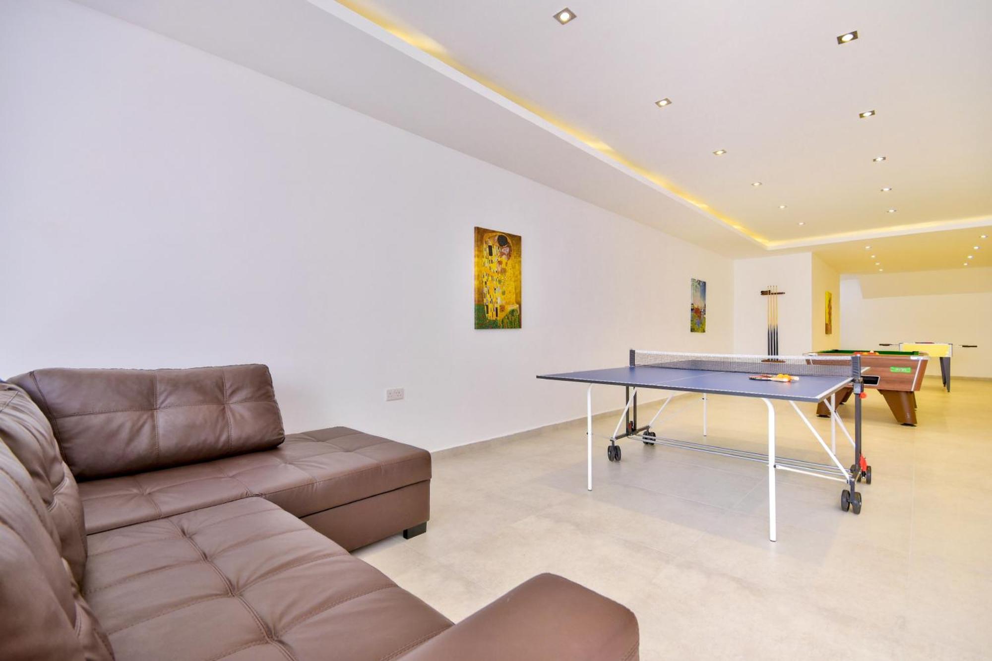 Villa Goa - By Luxury Villas Malta Меллиеха Экстерьер фото